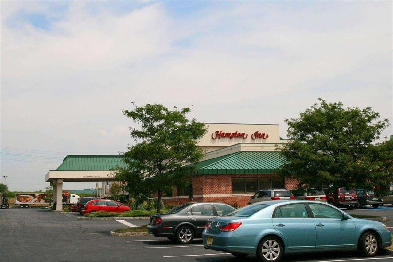 Hampton Inn Flemington Zewnętrze zdjęcie