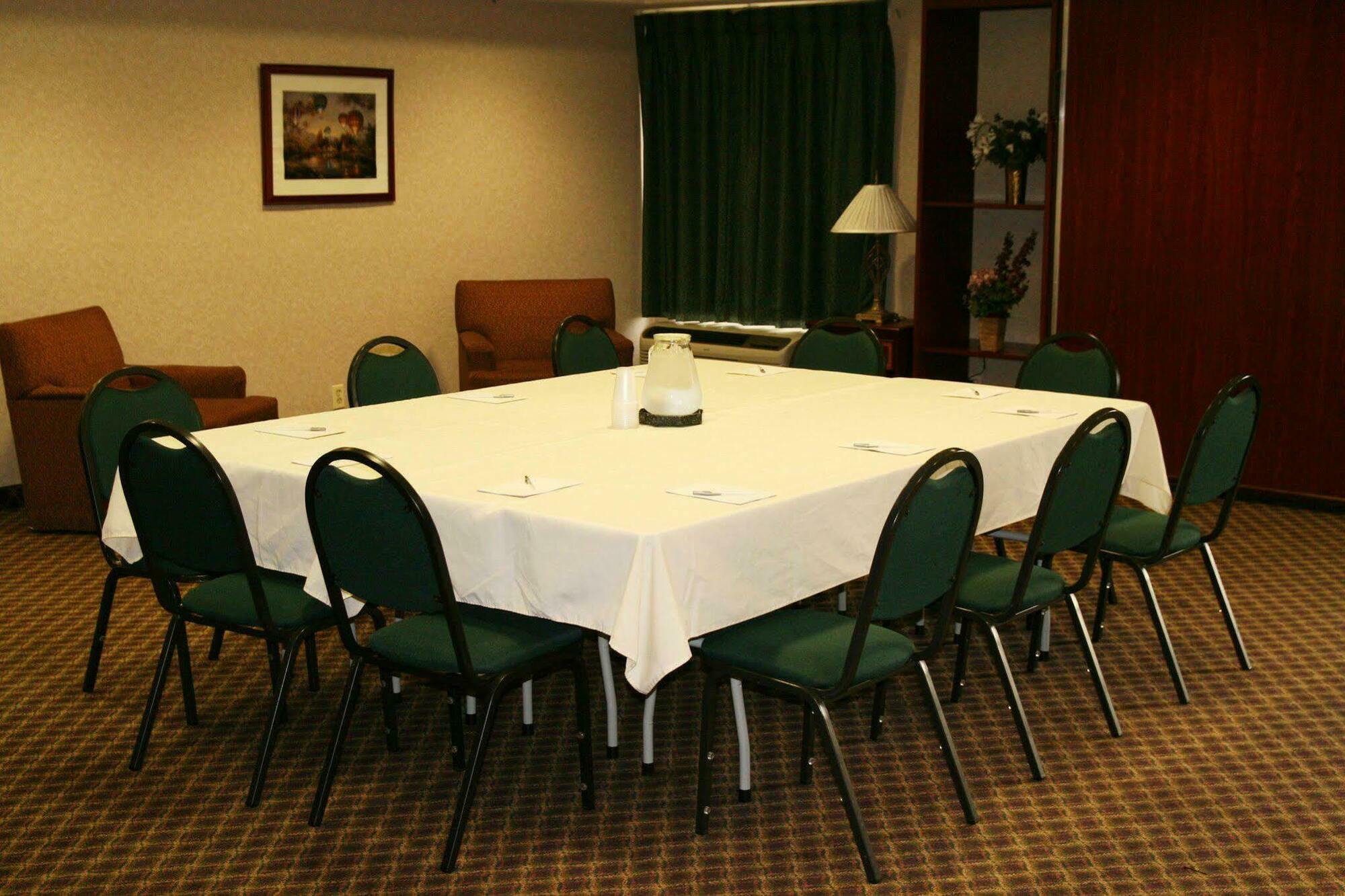 Hampton Inn Flemington Udogodnienia zdjęcie